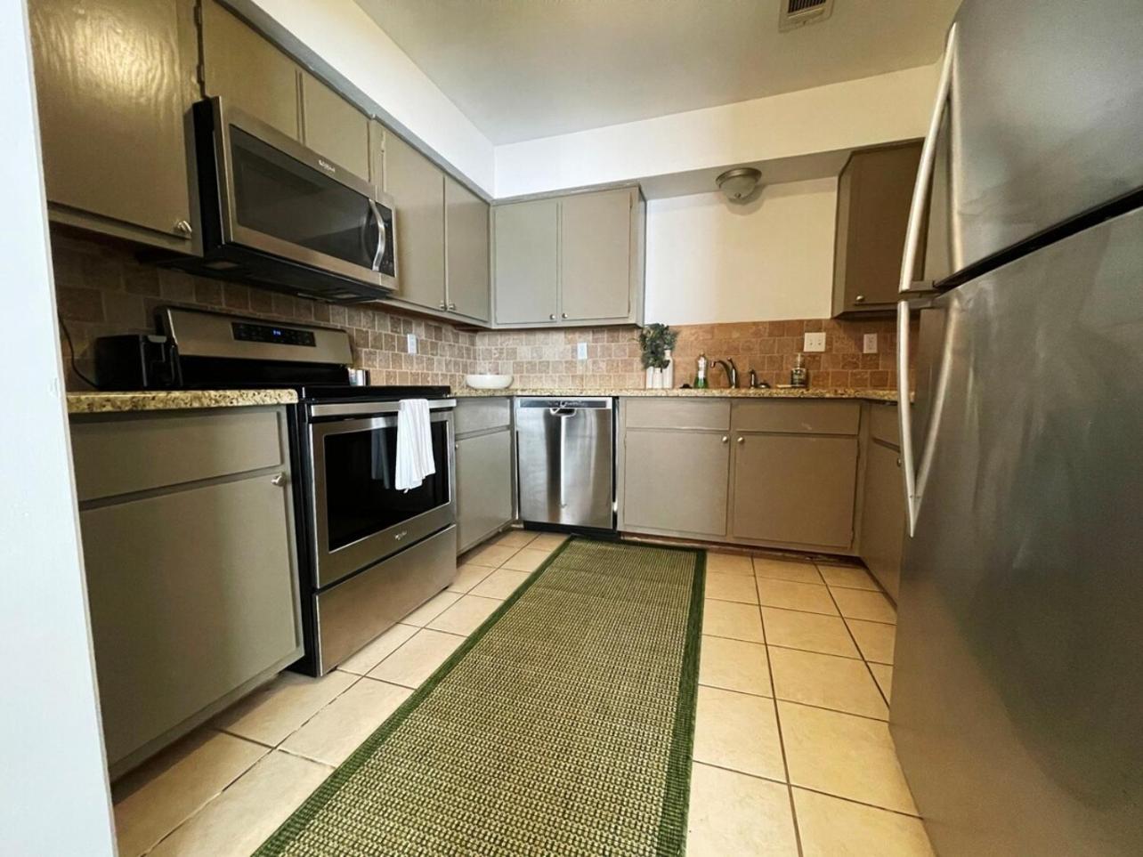 Brilliant & Beautiful Bnb Apartment! B カレッジ・ステーション エクステリア 写真